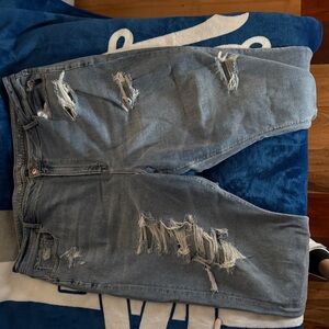 American Eagle Outfitters Women's Ripped Blue Jeans